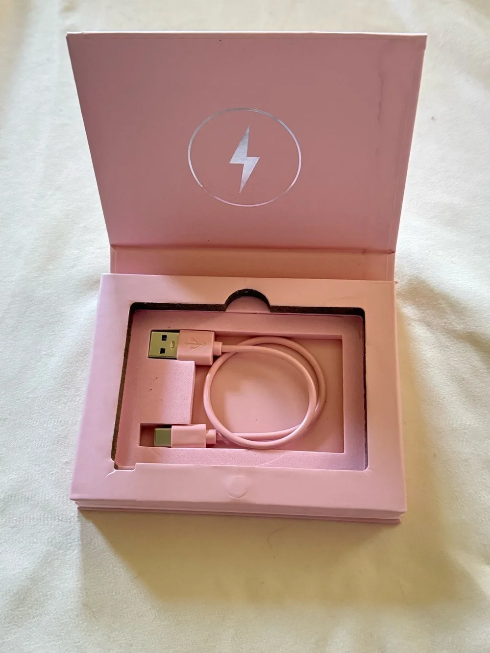 Clutch® Pro Lightning • iPhone 14 or older Portable Charger Power Bank - Pink